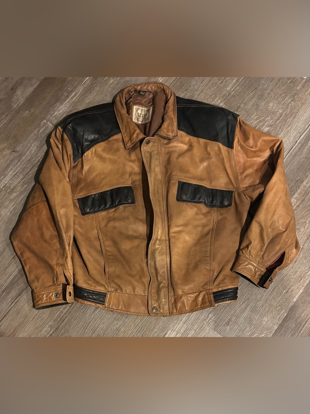Levi’s Vintage Leather Jacket size L